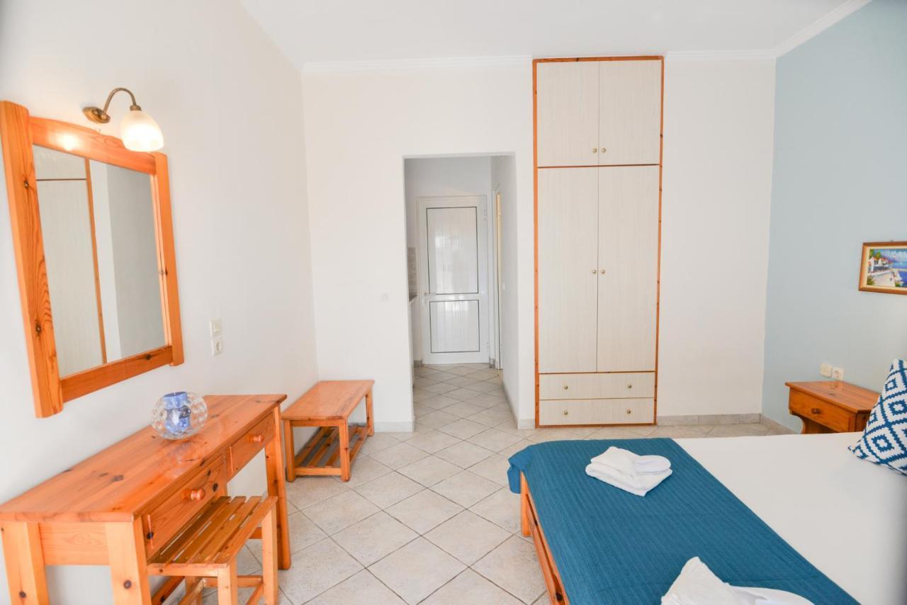 פלקאס Villa Myrto מראה חיצוני תמונה