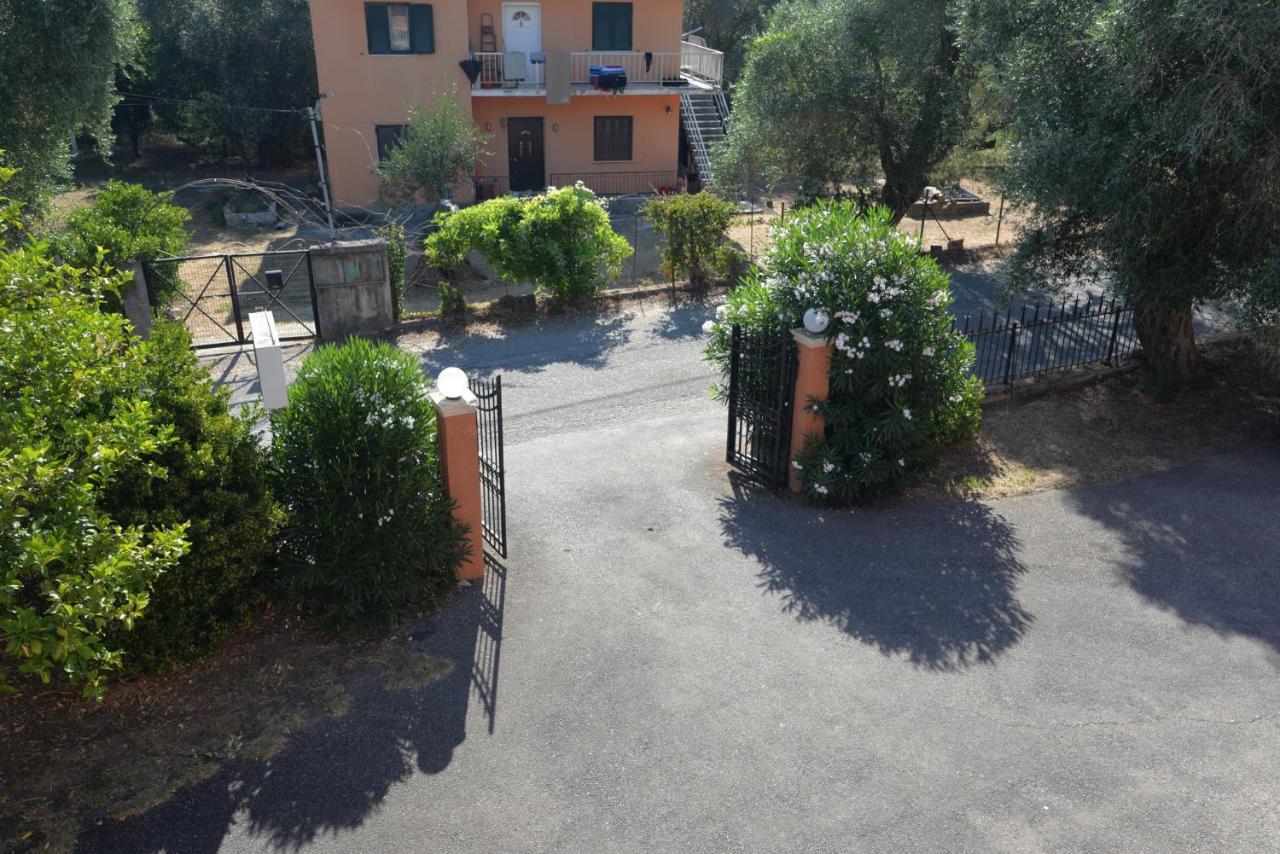 פלקאס Villa Myrto מראה חיצוני תמונה