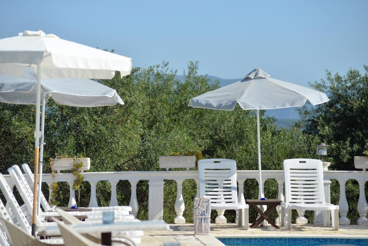 פלקאס Villa Myrto מראה חיצוני תמונה